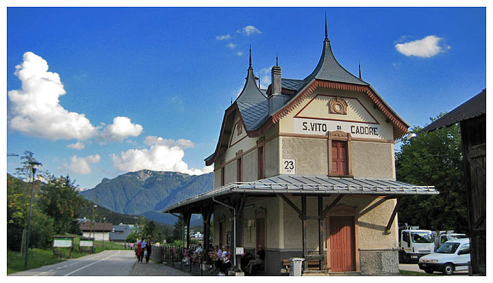 Veneto in bici - In ciclabile sulla &quot;Lunga Via Delle Dolomiti&quot; da  Cimabanche a Tai di Cadore